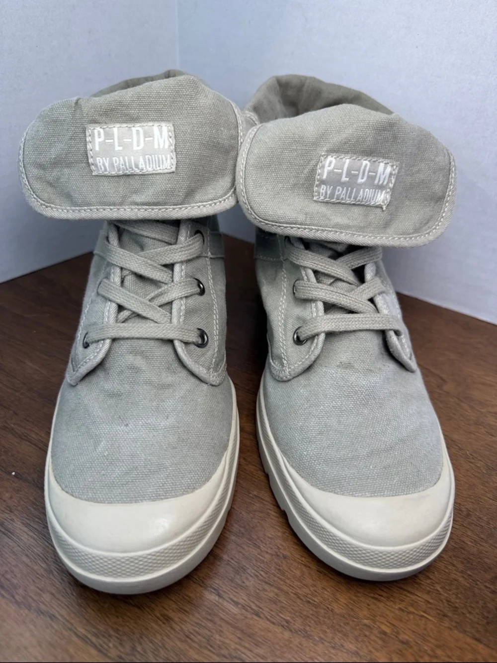 PLDM Palladium Womens Gray Canvas Fold-Over High-Top Hidden Wedge Sneakers, 40